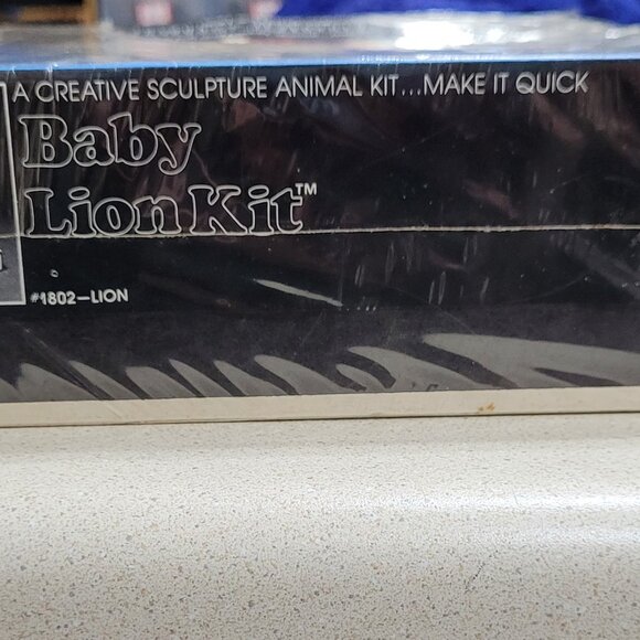 Vintage Soft Sculpture Animal Kit ZOOGLE BABY LION KIT YKI Valiant Craft 1982 - Picture 3 of 5